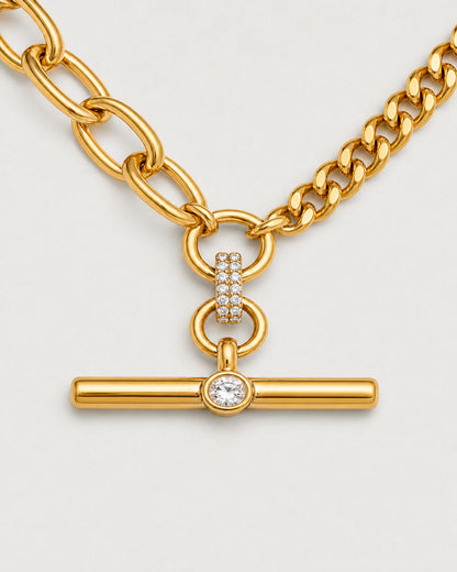 Macro of the Célestine asymmetric chains, pavé connector and centre-set crystal T-bar