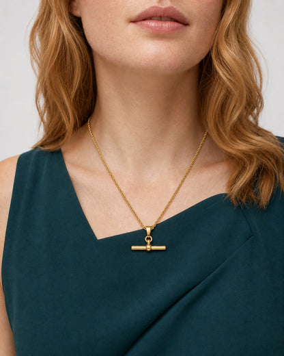 Eye-free front portrait of Juliet wearing the Elodie rope T-bar necklace