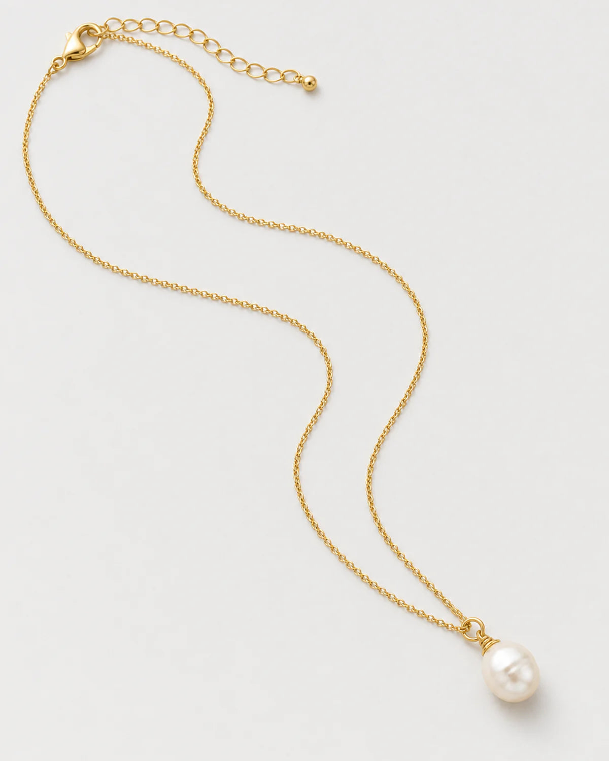 Alternate arrangement showing Elowen chain, clasp and pearl drop
