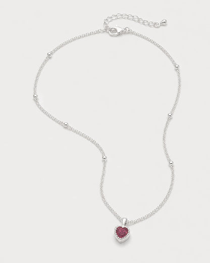 Alternate arrangement showing the Maëlle station chain, clasp and heart pendant