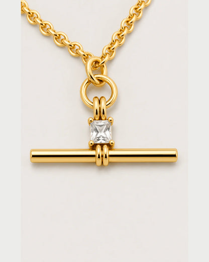 Macro view of the Sloane square crystal and polished gold toggle bar