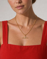 Close wearing view of the Sloane square crystal and polished horizontal T-bar