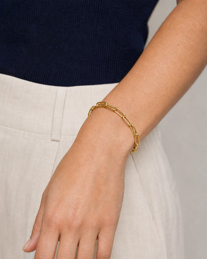 Close wearing view of the Vela elongated open paperclip links